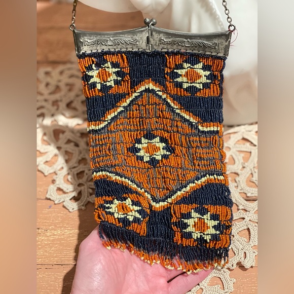 INCREDIBLE Antique ORNATE Colorful Beaded Purse w/Hinged Frame - Native American - Picture 14 of 17